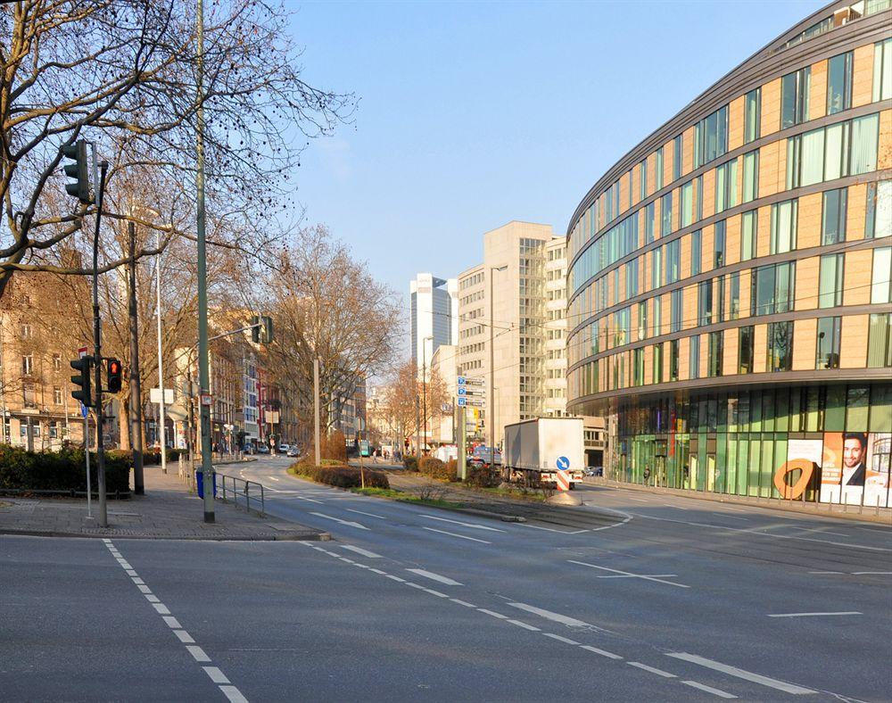 Hotel Apadana Frankfurt Frankfurt pe Main Exterior foto